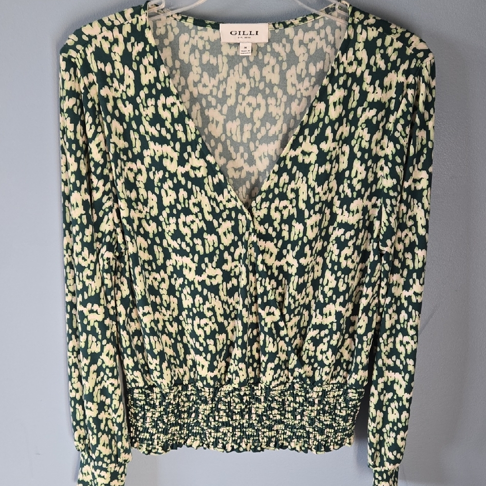Gilli Abstract Green and Cream Top